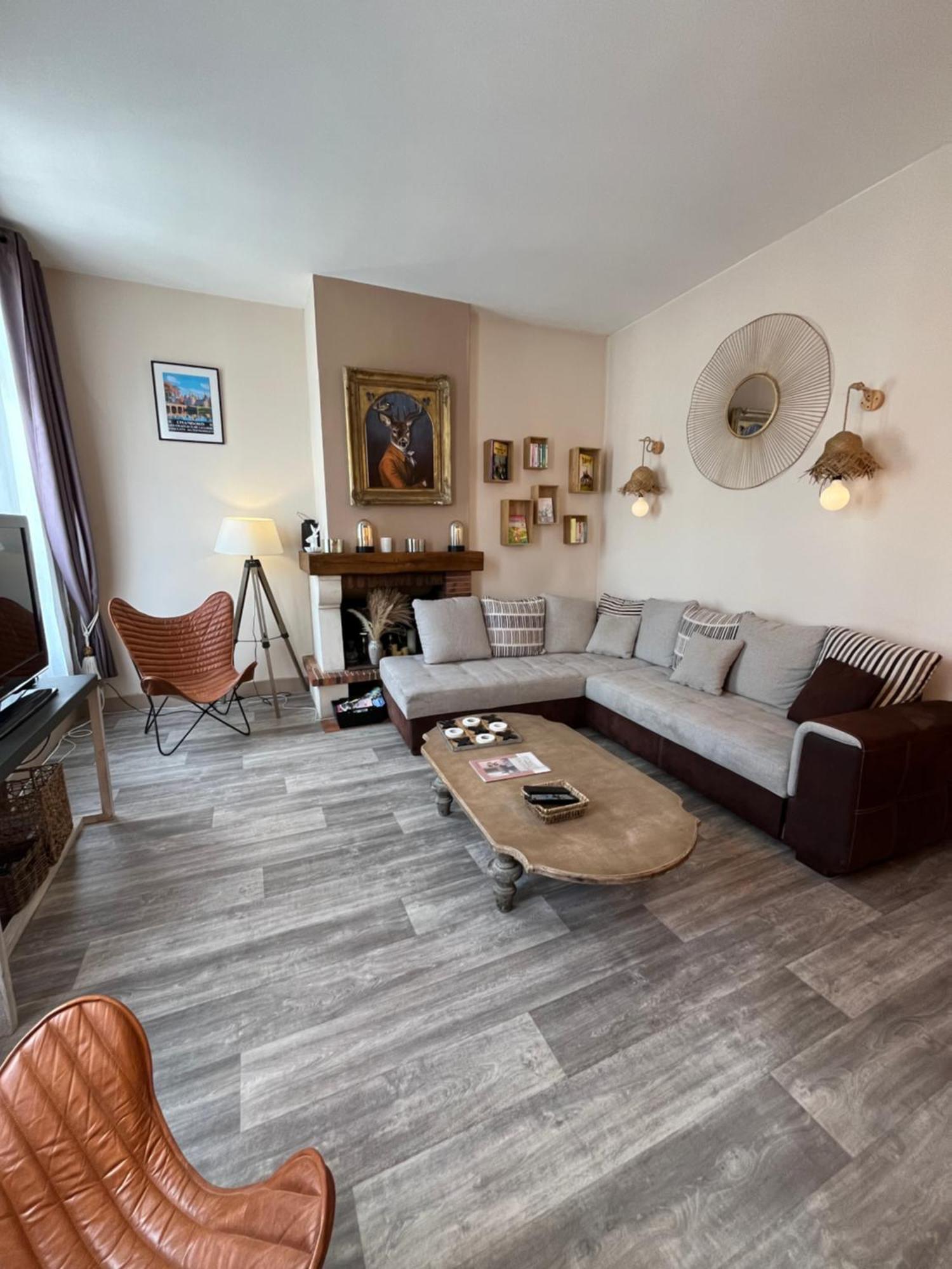 Cote Chateau - Grand Appartement Au Coeur De Blois Kültér fotó