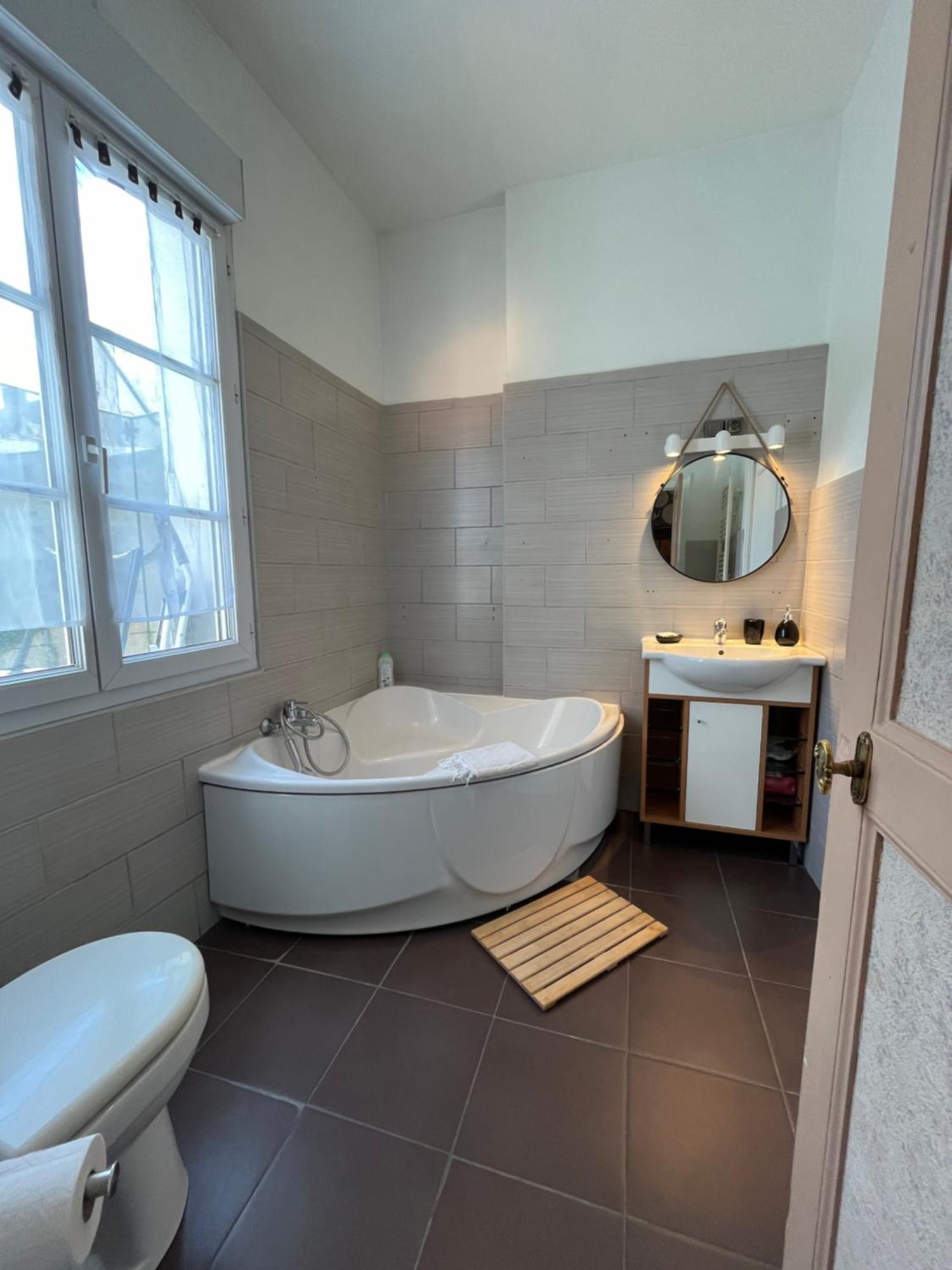 Cote Chateau - Grand Appartement Au Coeur De Blois Kültér fotó